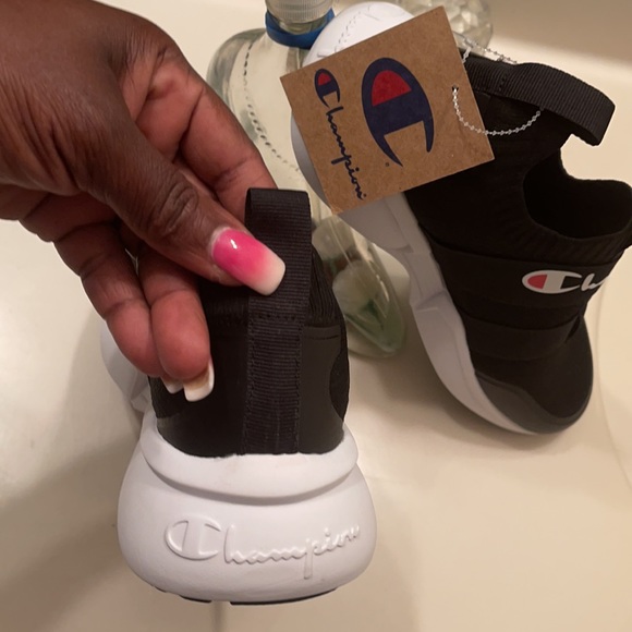 CHAMPION SNEAKERS NEW‼️💯🖤 - Picture 10 of 12